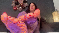 Feet-Teasing-Video!
